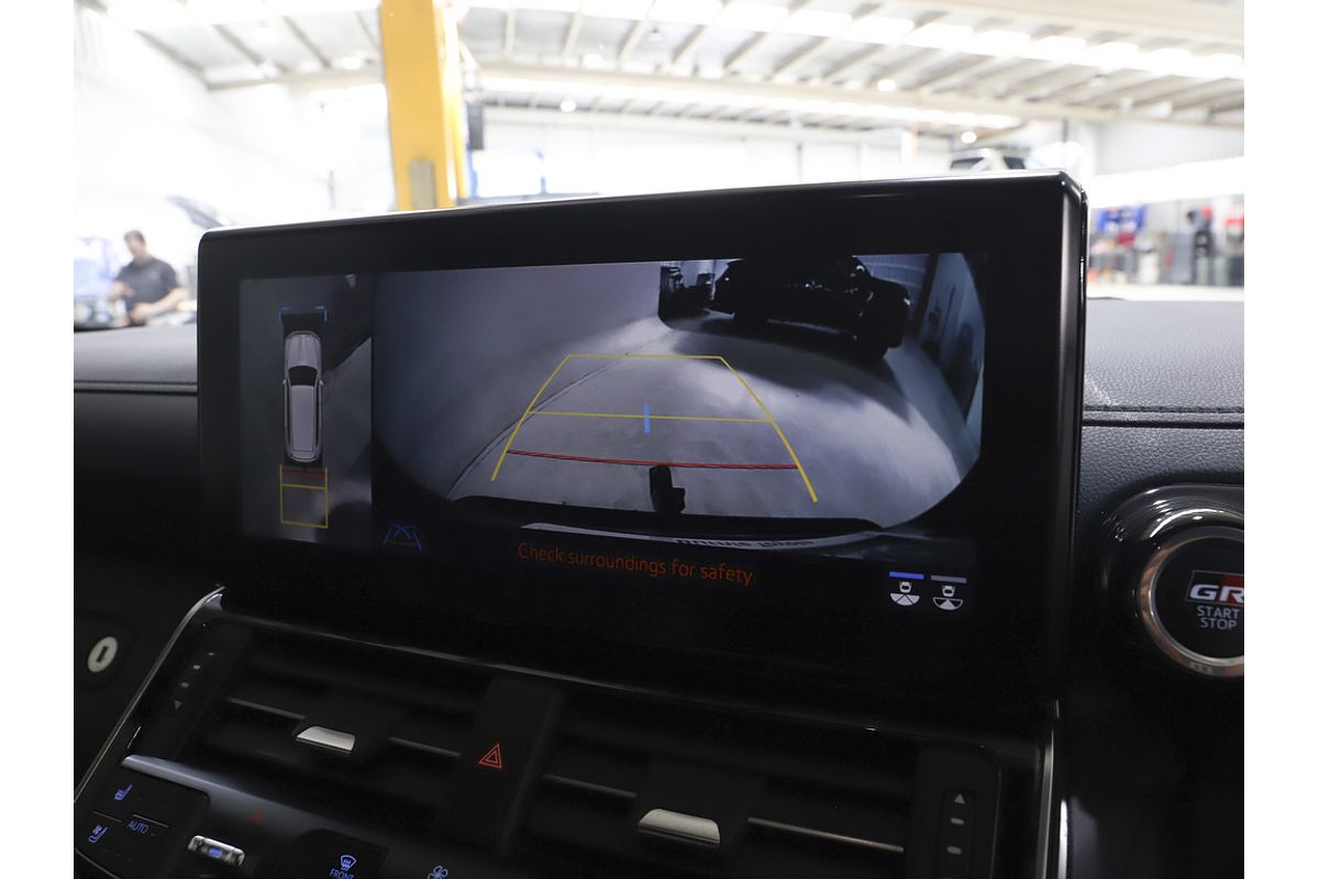 Landcruiser Wagon GR-S 3.3L Diesel Automatic 5E15740 001