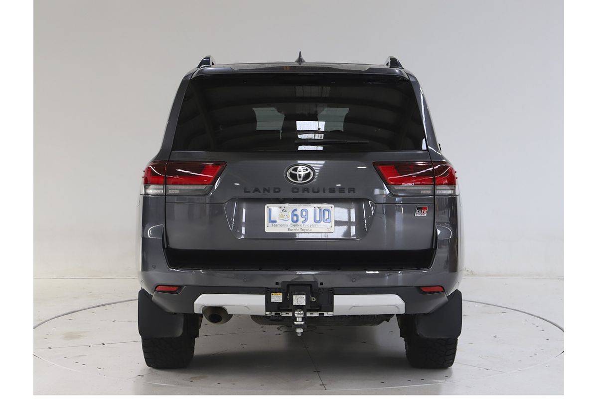 Landcruiser Wagon GR-S 3.3L Diesel Automatic 5E15740 001