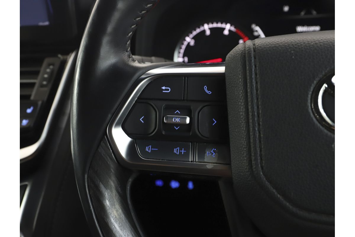 Landcruiser Wagon GR-S 3.3L Diesel Automatic 5E15740 001