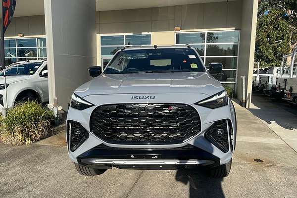 2026 Isuzu MU-X X-TERRAIN