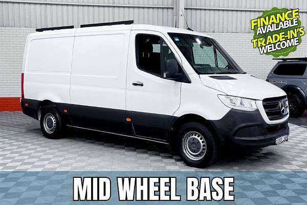 2022 Mercedes-Benz Sprinter 315CDI VS30 MWB Low Roof