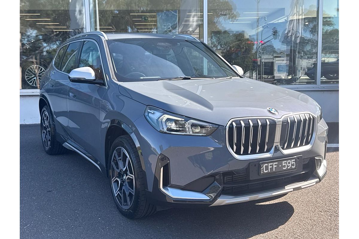 2022 BMW X1 xDrive20i U11