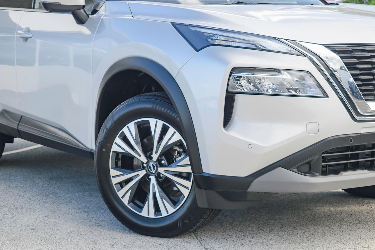 2025 Nissan X-TRAIL ST-L T33