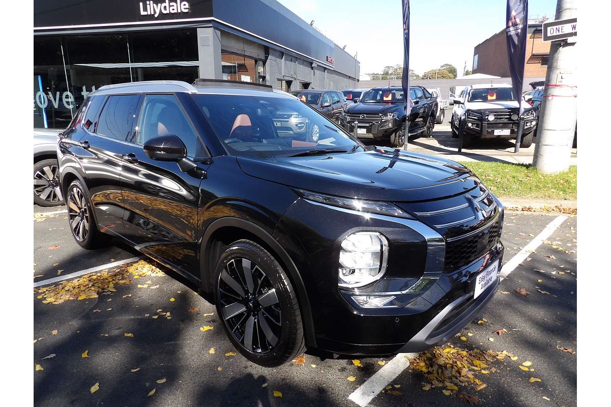 2026 Mitsubishi Outlander Exceed Tourer ZM