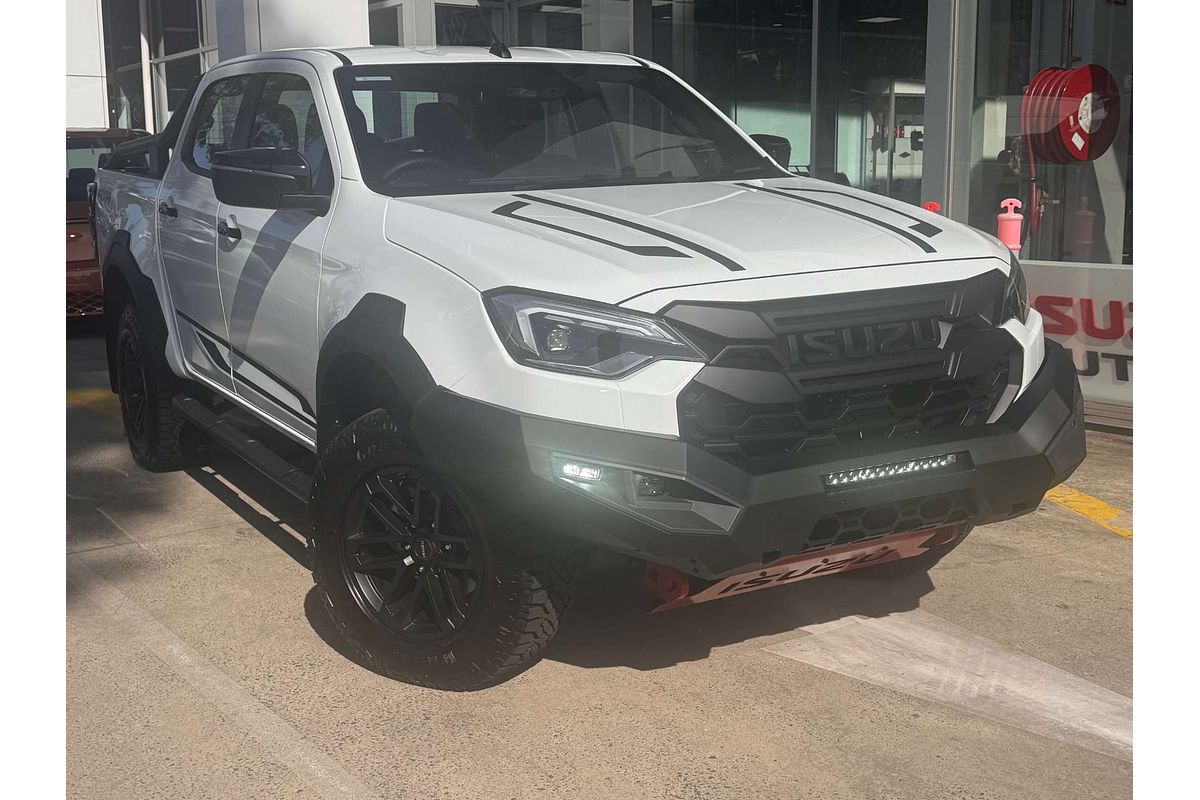 2025 Isuzu D-MAX BLADE 4X4