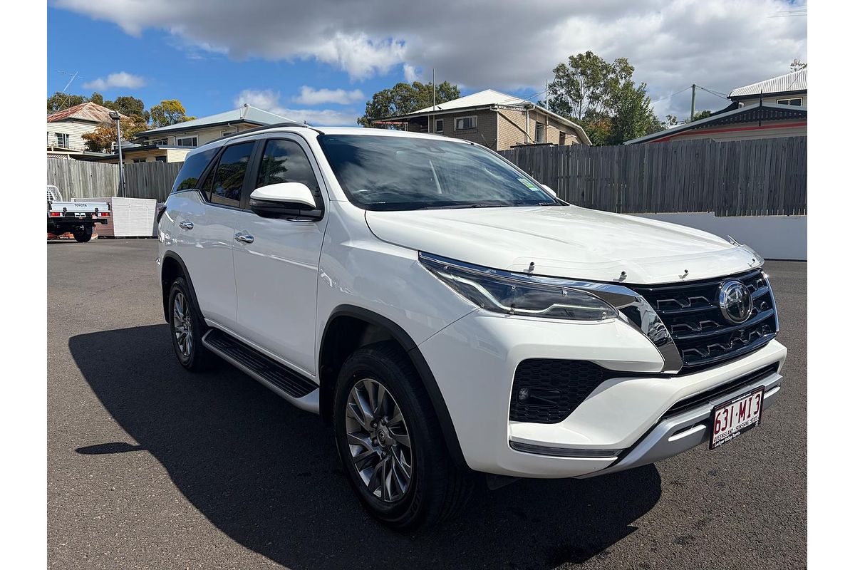2025 Toyota Fortuner Crusade GUN156R