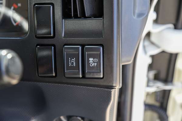 2024 Isuzu N Series NLR 45-150 4x2 SWB thumb-11