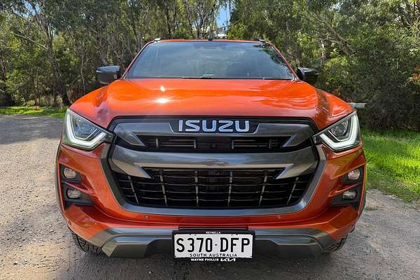 2020 Isuzu D-MAX X-TERRAIN 4X4 thumb-2