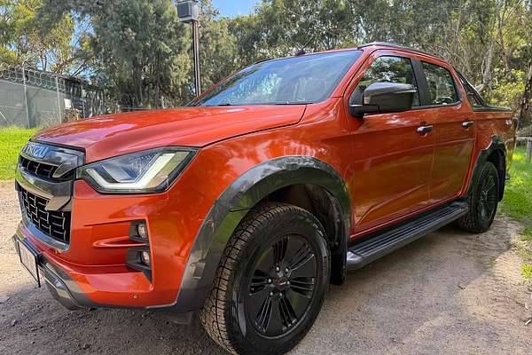 2020 Isuzu D-MAX X-TERRAIN 4X4 thumb-3