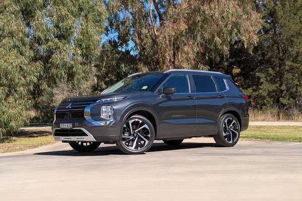2024 Mitsubishi Outlander Aspire ZM
