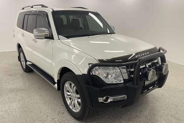 2017 Mitsubishi Pajero PAJERO GLX LWB (4x4) NX8W46