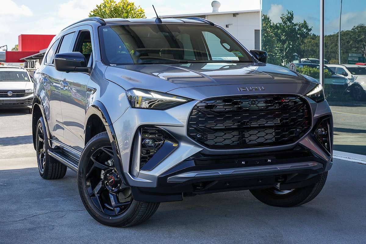 2026 Isuzu MU-X X-TERRAIN