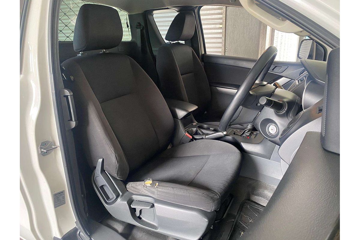 BT-50 MY18 XT HI-RIDER (4x2) 3.2L DT5 DIESEL TURBO F/INJ 6 SP AUTOMATIC FREESTYLE C/CHAS 