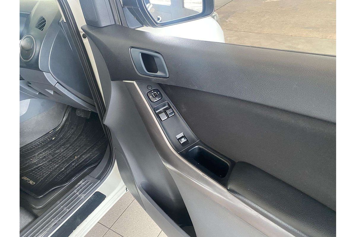 BT-50 MY18 XT HI-RIDER (4x2) 3.2L DT5 DIESEL TURBO F/INJ 6 SP AUTOMATIC FREESTYLE C/CHAS 