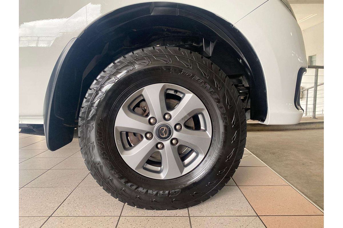 BT-50 MY18 XT HI-RIDER (4x2) 3.2L DT5 DIESEL TURBO F/INJ 6 SP AUTOMATIC FREESTYLE C/CHAS 