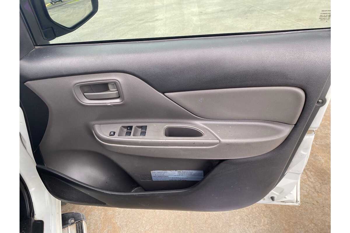2016 Mitsubishi Triton GLX MQ 4X4