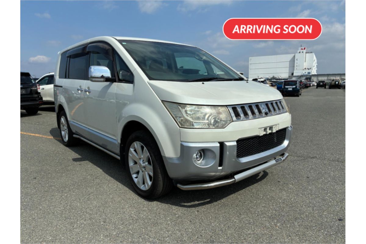 2009 Mitsubishi Delica D5 Chamonix