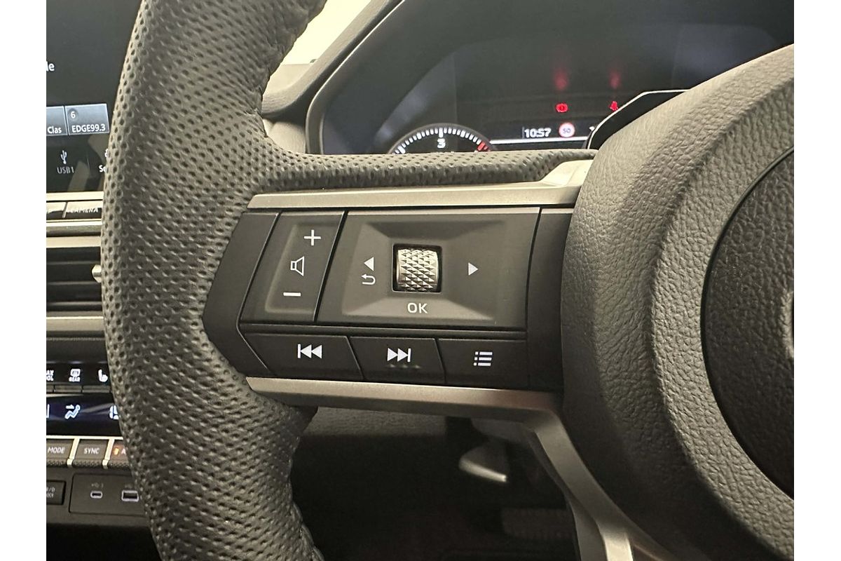 Nissan NAVARA 4X4 2.4 DSL AUTO DC ST-X