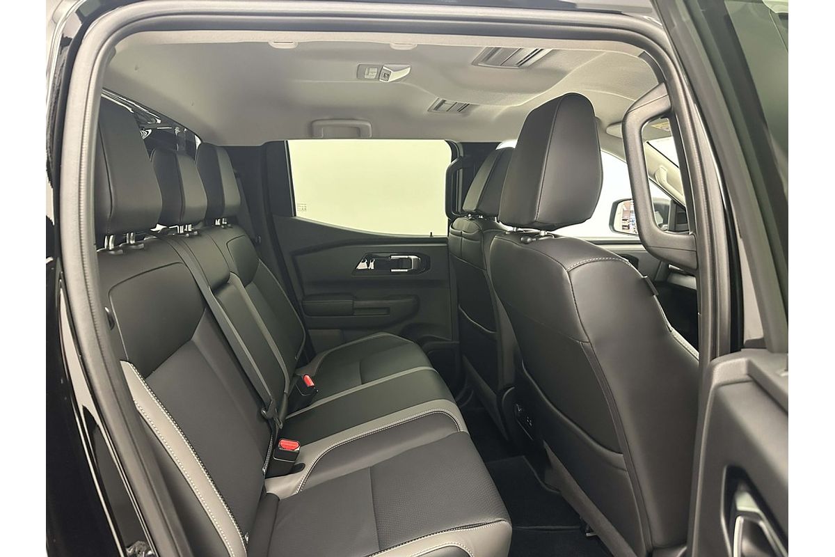 Nissan NAVARA 4X4 2.4 DSL AUTO DC ST-X