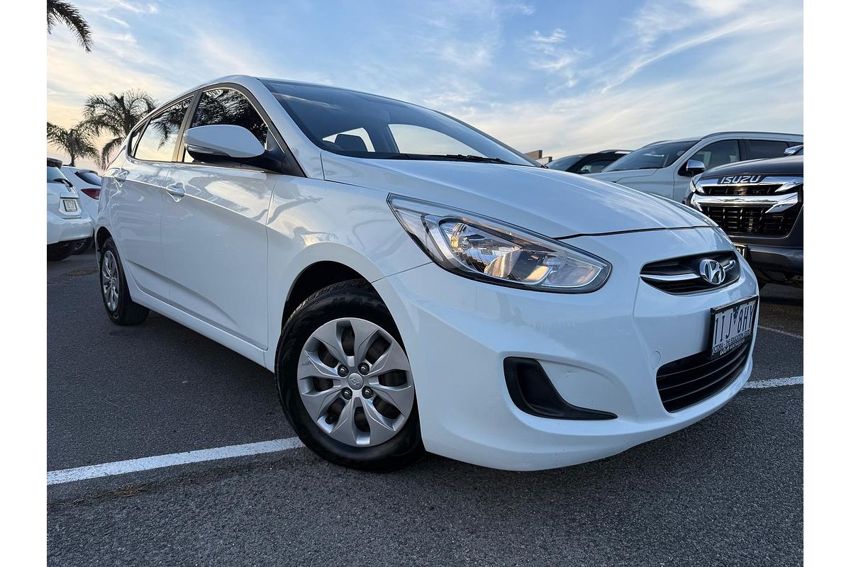 2016 Hyundai Accent Active RB4