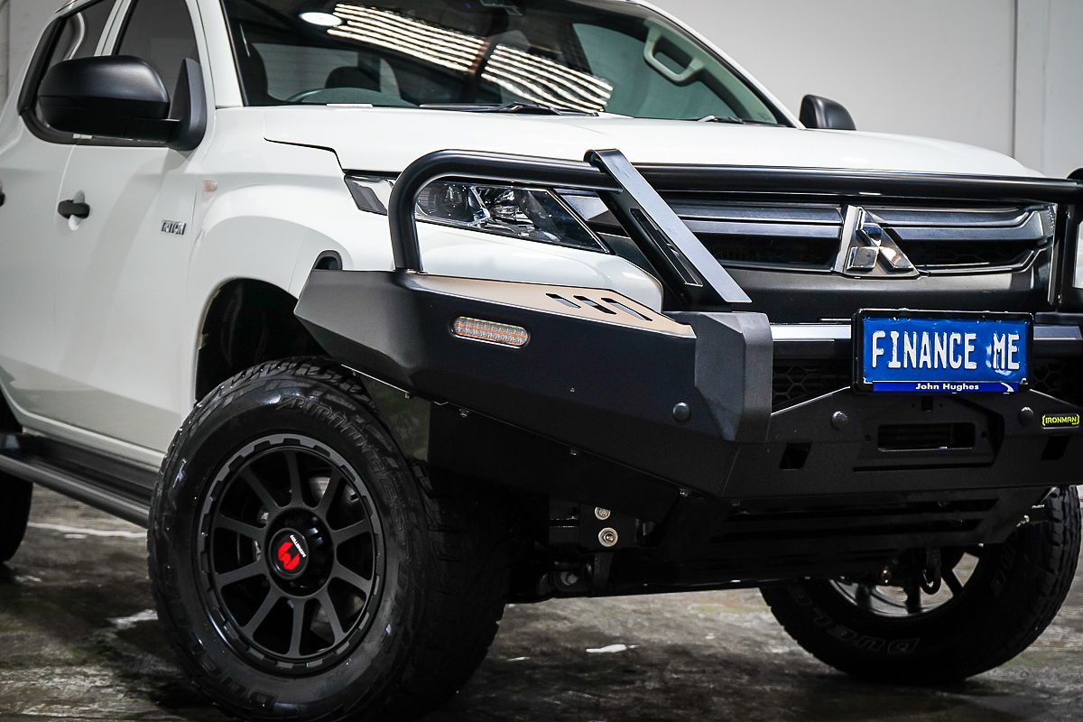 2024 Mitsubishi Triton GLX MR 4X4