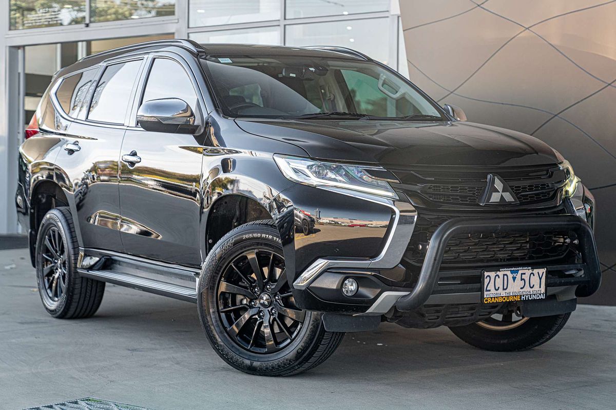 2019 Mitsubishi Pajero Sport Black Edition QE