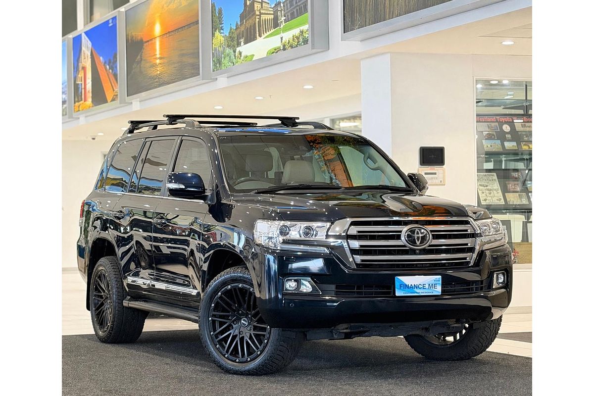 2018 Toyota Landcruiser Sahara VDJ200R