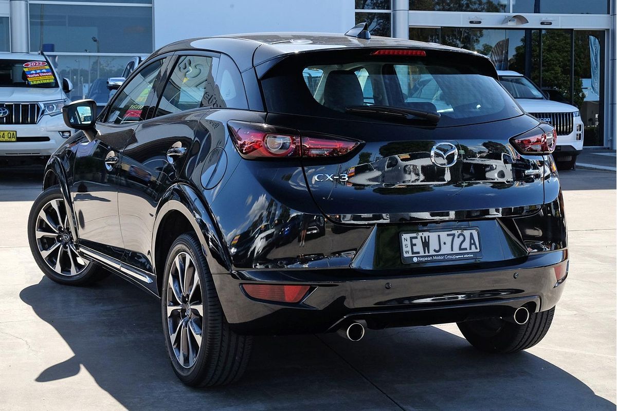2022 Mazda CX-3 sTouring DK