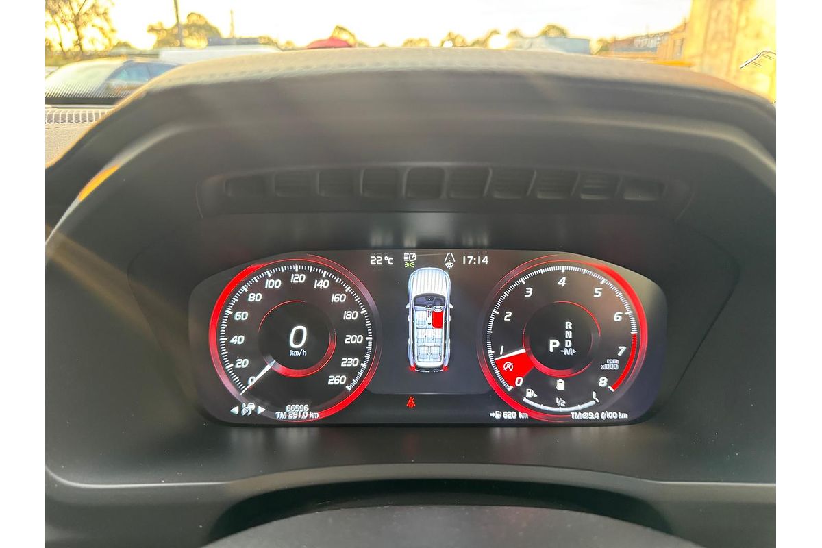 2022 Volvo XC90 B6 Inscription