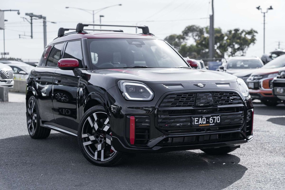 2024 MINI Countryman JCW Core U25