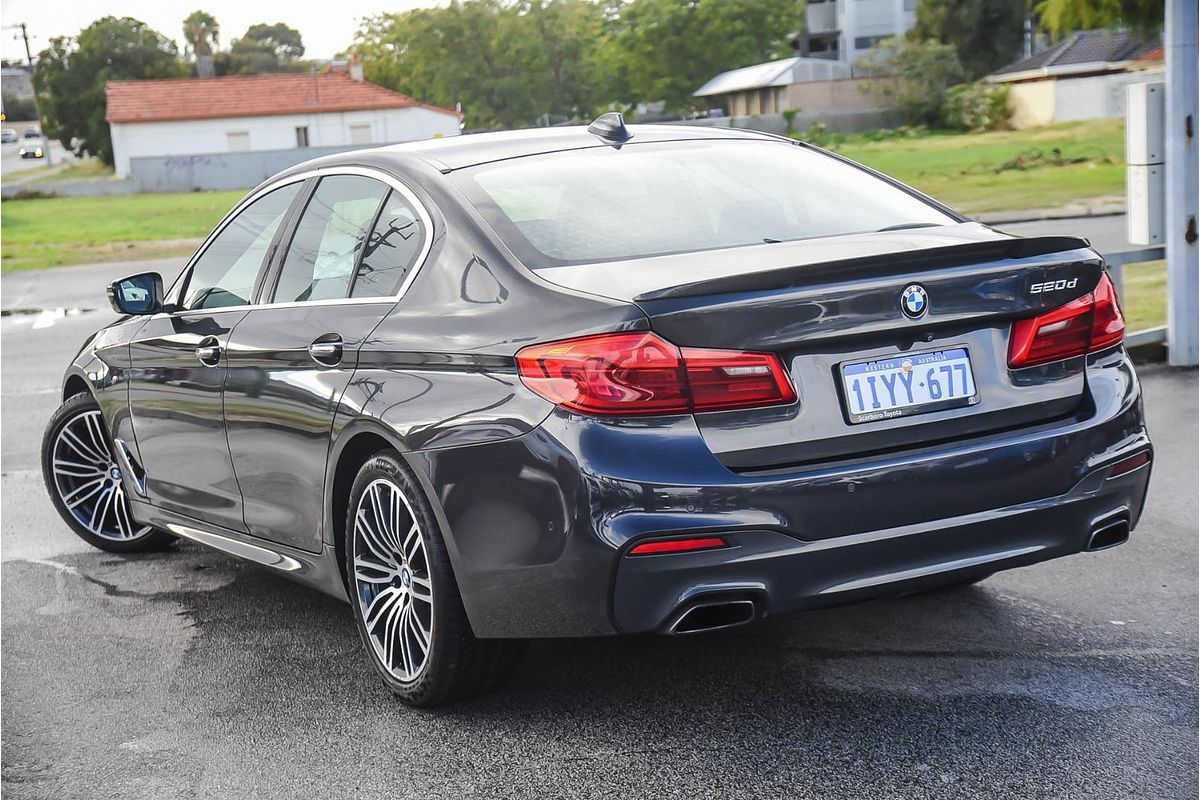 2017 BMW 5 Series 520d M Sport G30