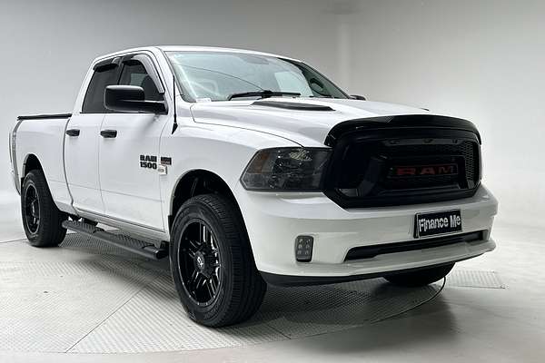 2018 RAM 1500 Express DS 4X4 SWB thumb-0