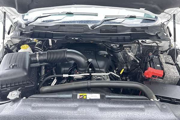 2018 RAM 1500 Express DS 4X4 SWB thumb-10