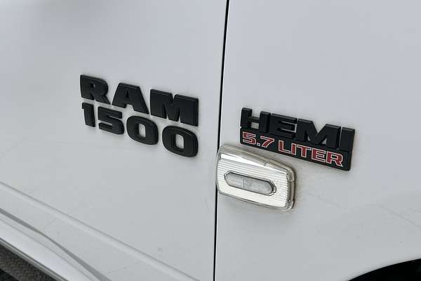 2018 RAM 1500 Express DS 4X4 SWB thumb-21