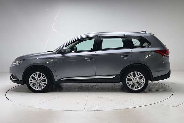 2020 Mitsubishi Outlander ES ZL thumb-4