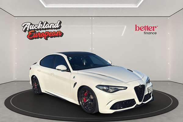 2018 Alfa Romeo Giulia 2.9P/8AT