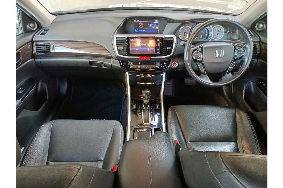 2017 Honda Accord VTi-L 9th Gen