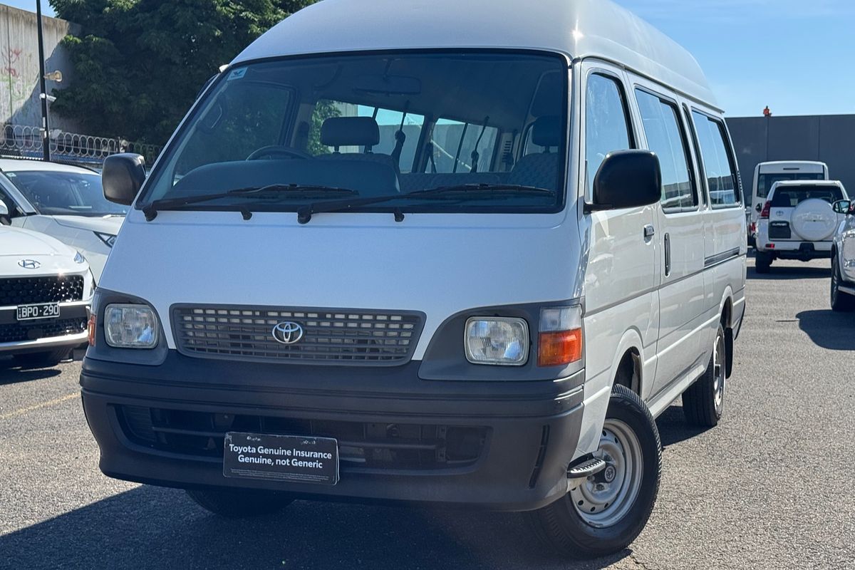 2004 Toyota Hiace Commuter RZH125R ELWB