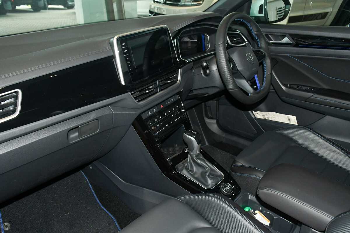 2022 Volkswagen T-Roc R D11