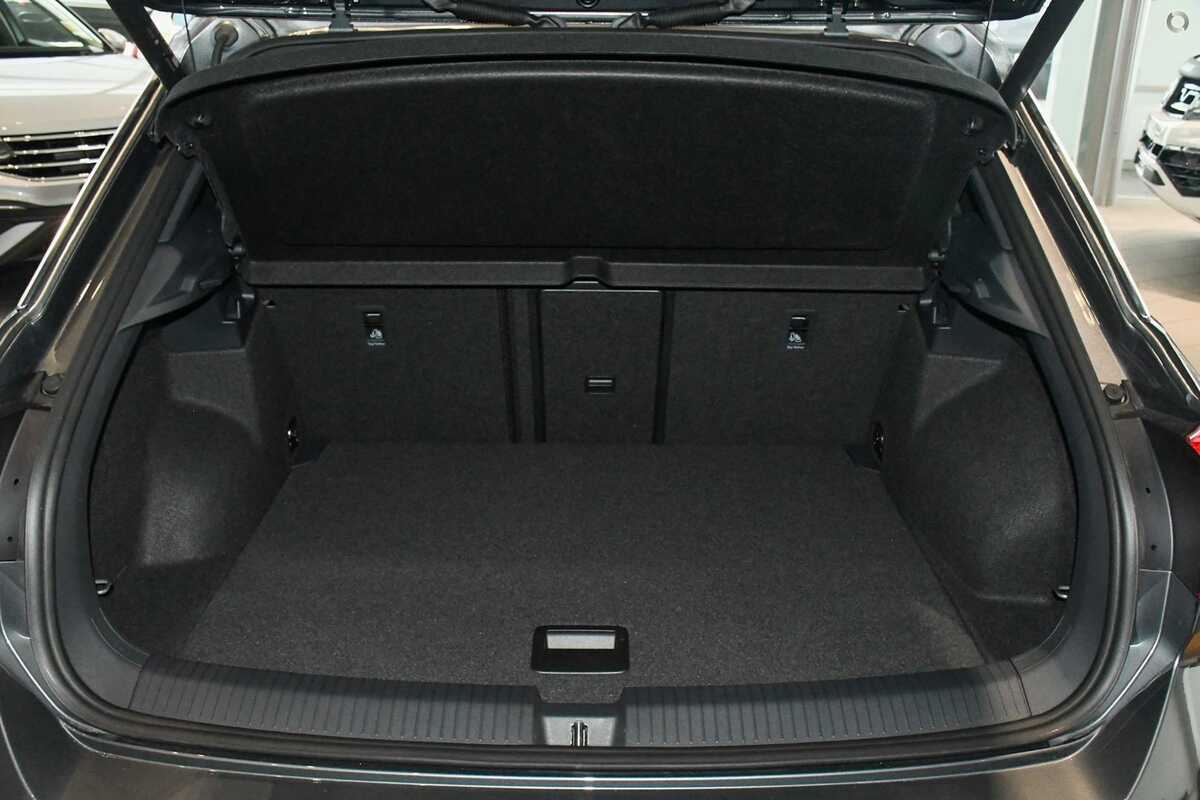 2022 Volkswagen T-Roc R D11