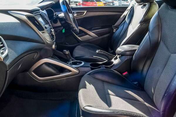 2012 Hyundai Veloster  FS