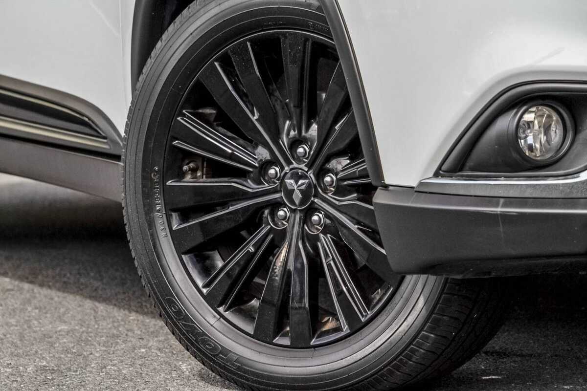 2019 Mitsubishi Outlander Black Edition ZL