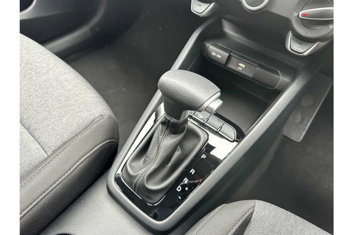 2023 Kia Stonic S YB