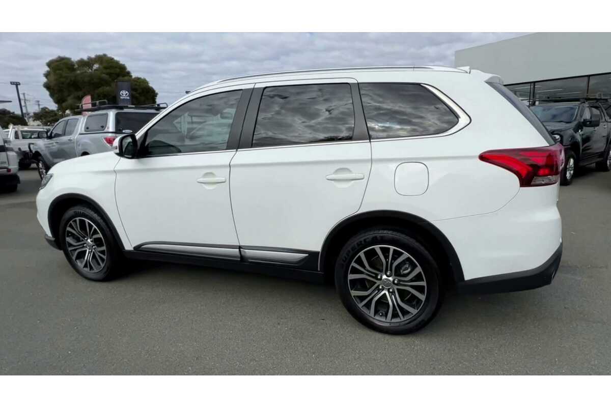 SOLD 2016 Mitsubishi Outlander LS Used SUV Wagga Wagga NSW