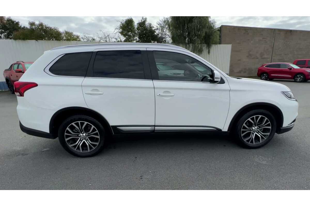 SOLD 2016 Mitsubishi Outlander LS Used SUV Wagga Wagga NSW