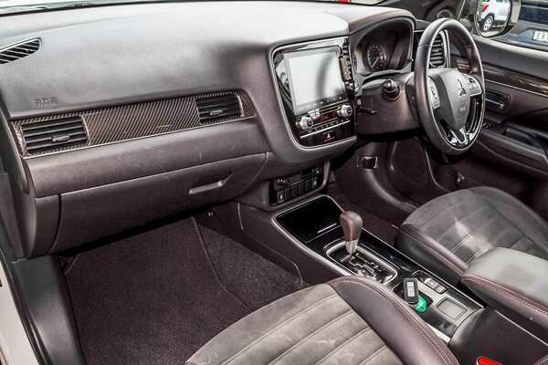 2019 Mitsubishi Outlander Black Edition ZL