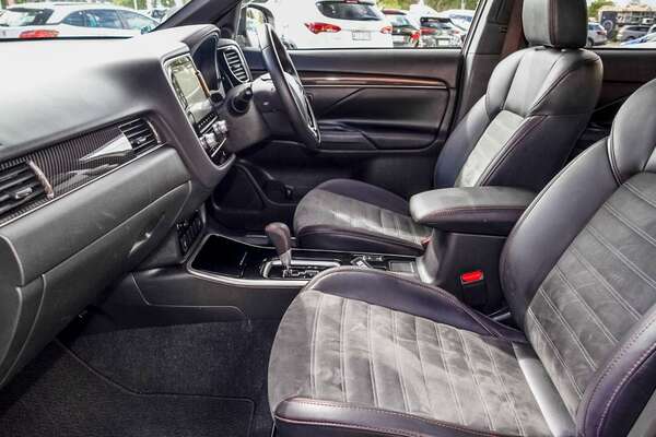 2019 Mitsubishi Outlander Black Edition ZL
