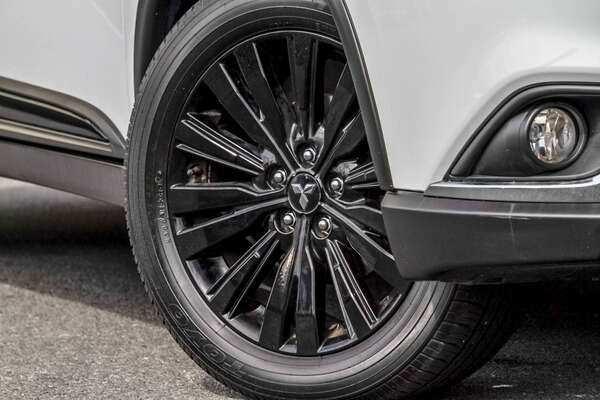2019 Mitsubishi Outlander Black Edition ZL