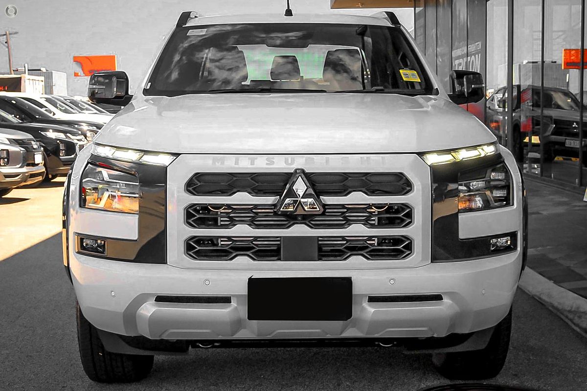 2025 Mitsubishi Triton GSR MV 4X4