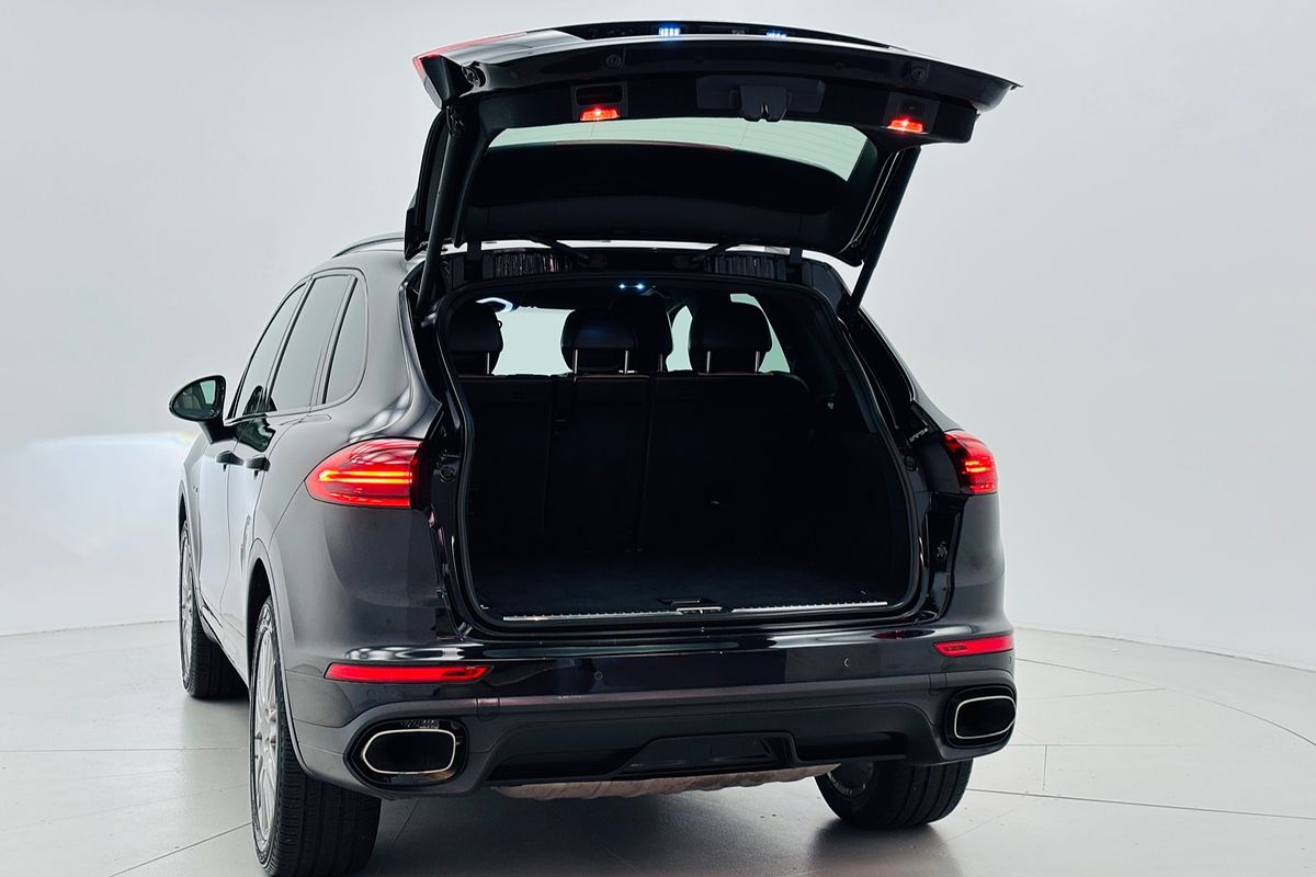 2015 PORSCHE CAYENNE DIESEL 8 SP AUTOMATIC TIPTRONIC 4D WAGON DTV6 DIESEL
